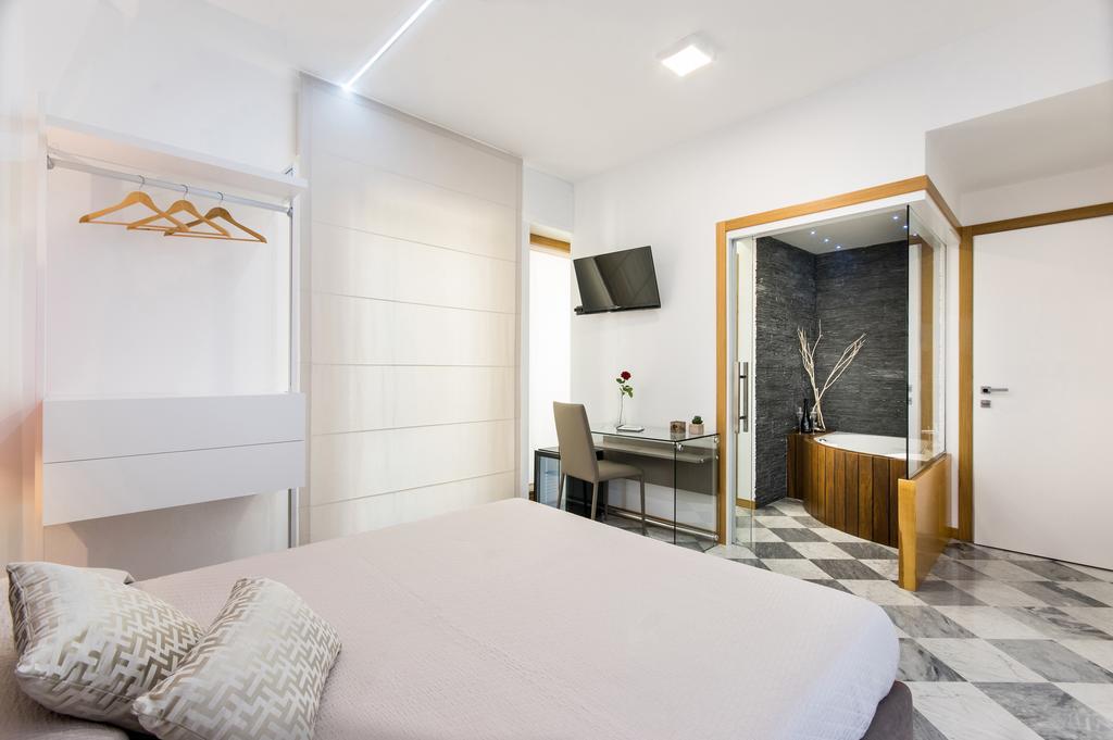 Lucenova Suite Guest-House 卡利亚里 外观 照片